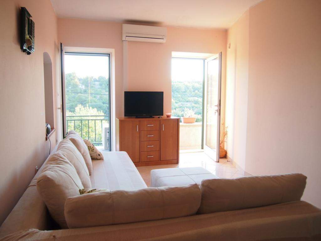 Holiday Home Oliva Bilice Exterior photo